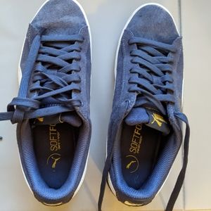 Puma size 5.5 tennis shoes sneakers